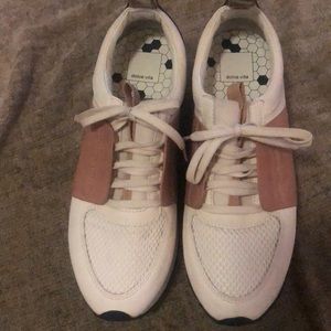 Dolce Vita YANA Sneaker